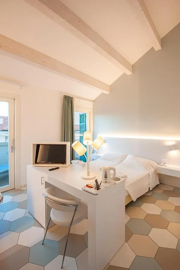 Hotel Melograno Spotorno Italien